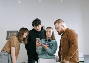 These Are The Phone Plans You Should Buy