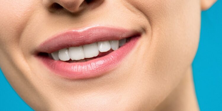 The Right Way To Care For Your Teeth