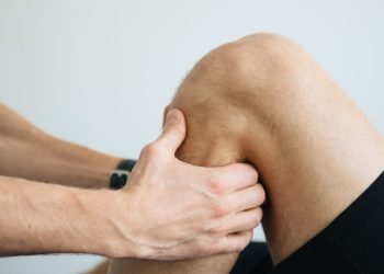 Knee Pain: Causes and How to Prevent It